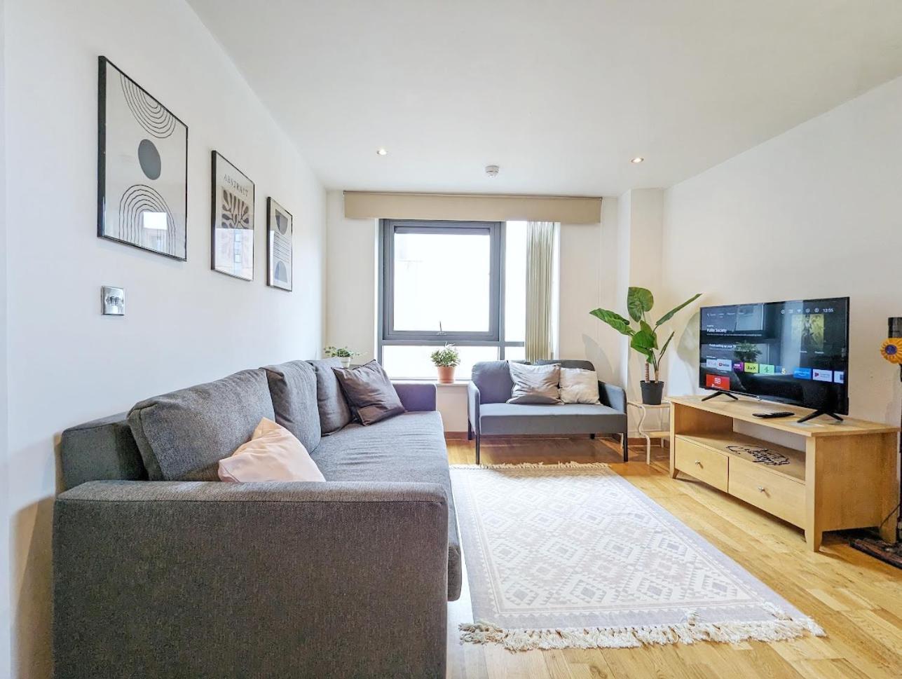 Guest Room In City Centre Near Key Attractions Ливърпул Екстериор снимка