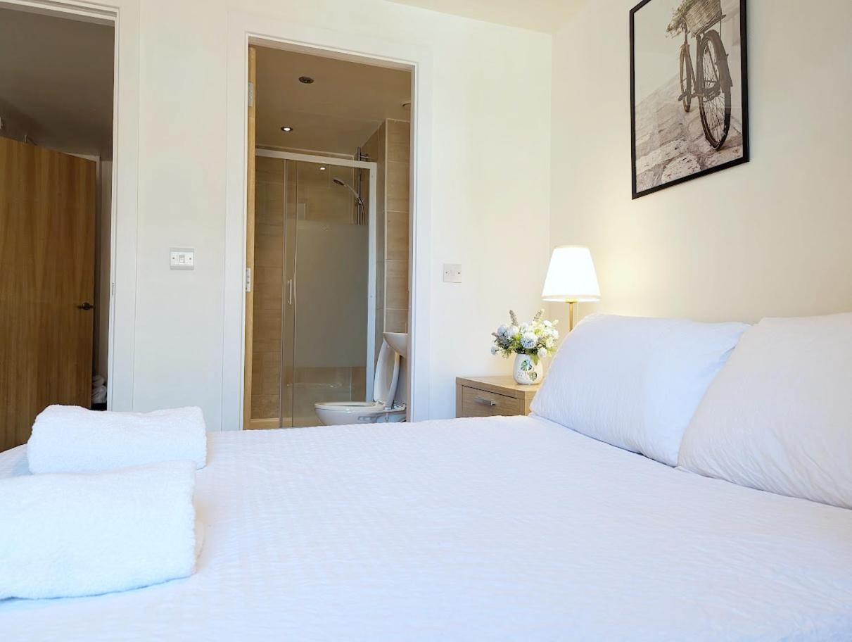 Guest Room In City Centre Near Key Attractions Ливърпул Екстериор снимка