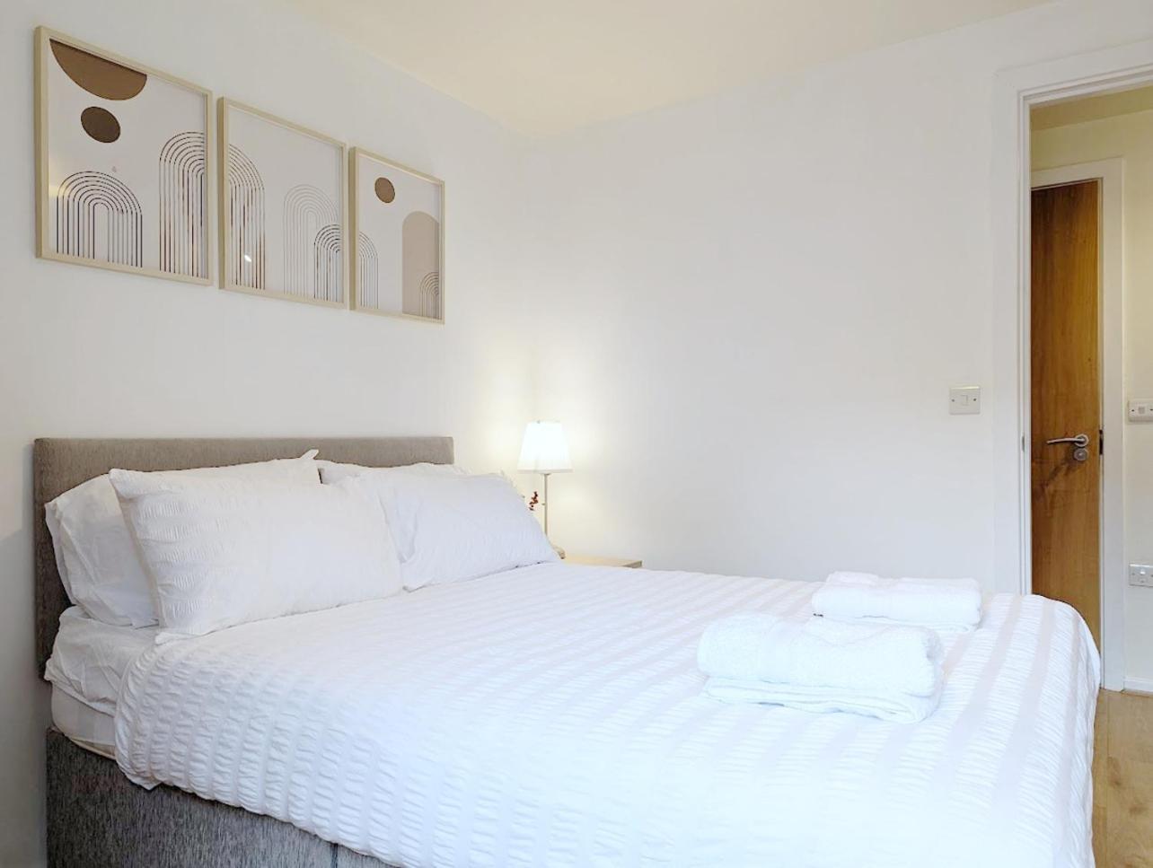 Guest Room In City Centre Near Key Attractions Ливърпул Екстериор снимка